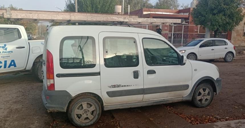 Robaron una Kangoo en la zona Norte de Santa Rosa