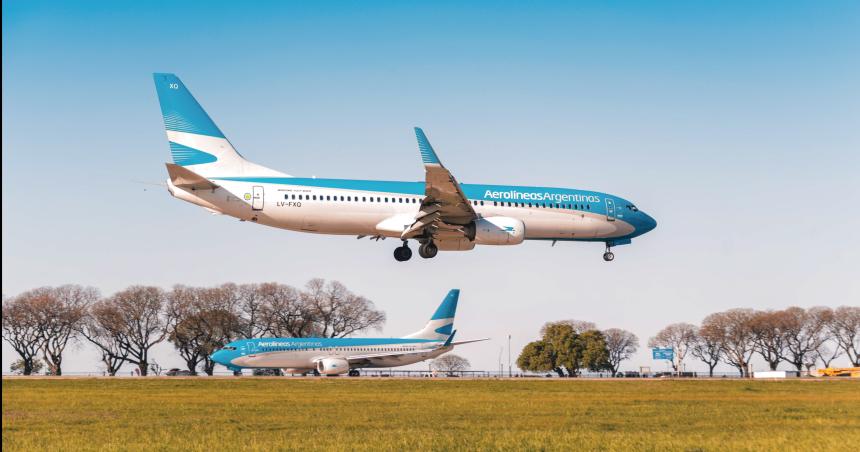 Aeroliacuteneas Argentinas- sindicatos en estado alerta por posibles cambios en el Convenio Colectivo