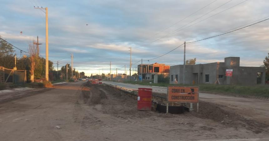 Hay acuerdo por las columnas que traban la obra de asfalto en la avenida Felice