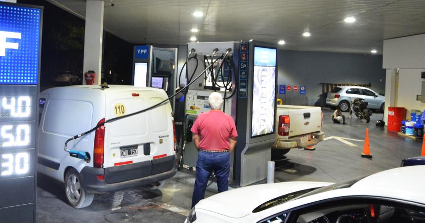 Combustibles- Tenemos una caiacuteda en las ventas del 25-en-porciento- 