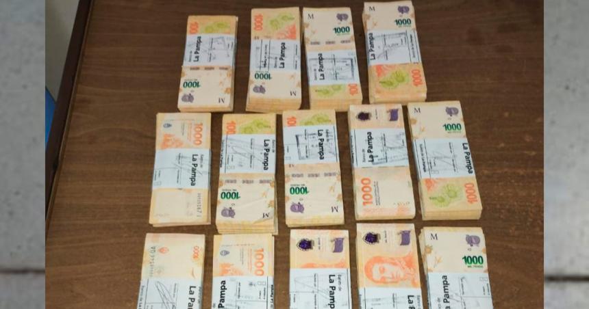 Incautaron en Banderaloacute dinero de la venta de terneros robados en Hilario Lagos