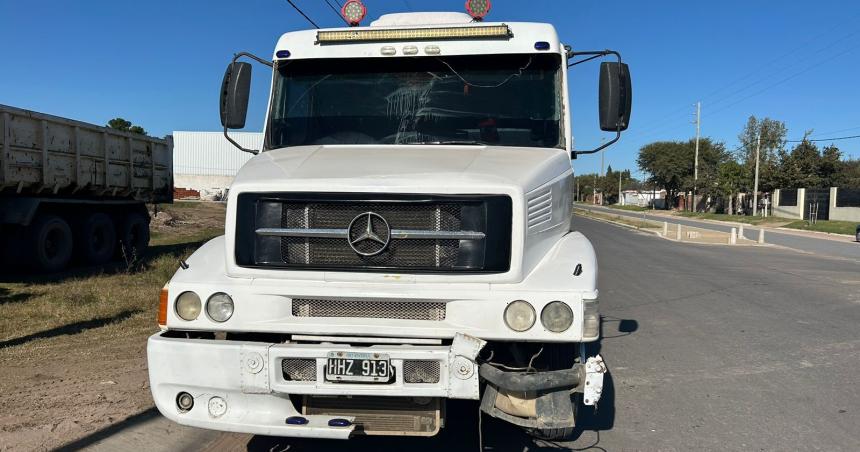 Fuerte choque con una mujer herida en la nueva avenida Felice