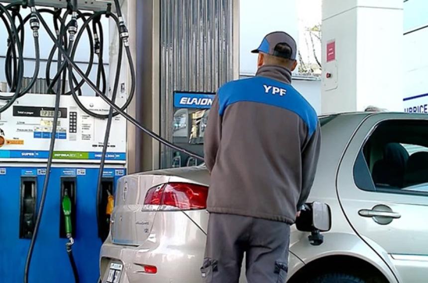 A pesar de las medidas del gobierno los combustibles aumentaron y el litro de Infinia se acerca a los 1000 pesos