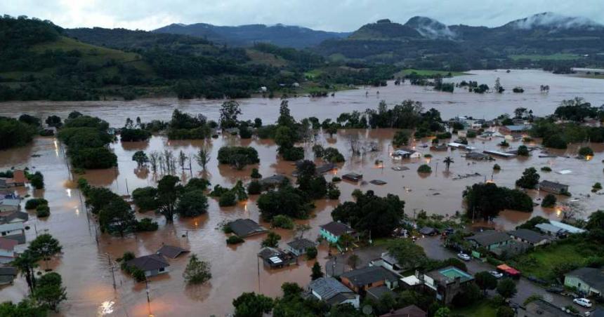 Alerta por inundaciones en el sur de Brasil- 13 muertos 
