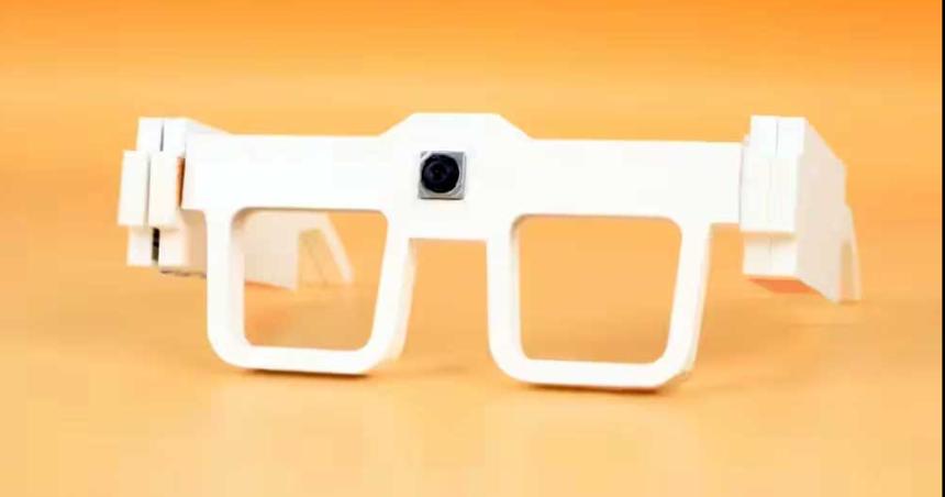 Crean gafas con inteligencia artificial para traducir lenguaje de sentildeas