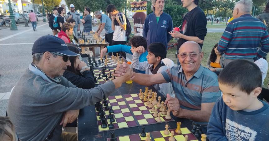 El club El Ciacuterculo festejoacute sus 103 antildeos de existencia