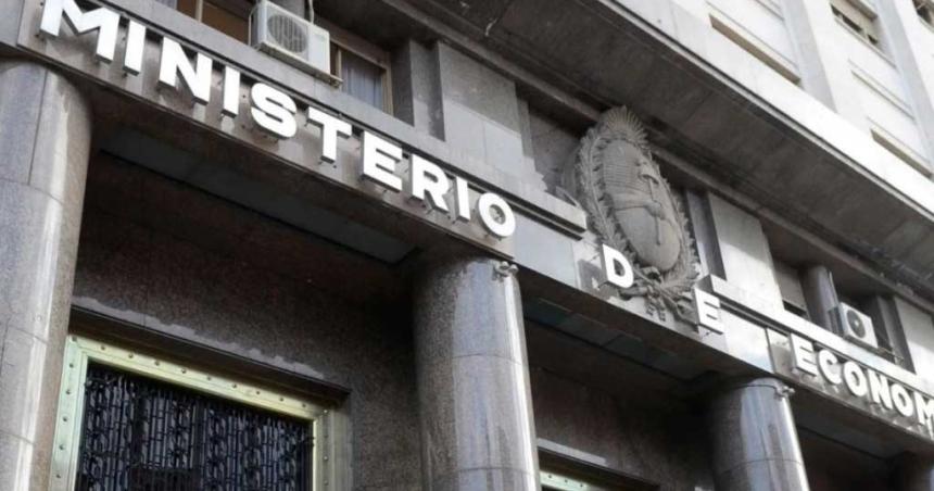 La recaudacioacuten recibe el impacto de la recesioacuten y obliga a un mayor ajuste