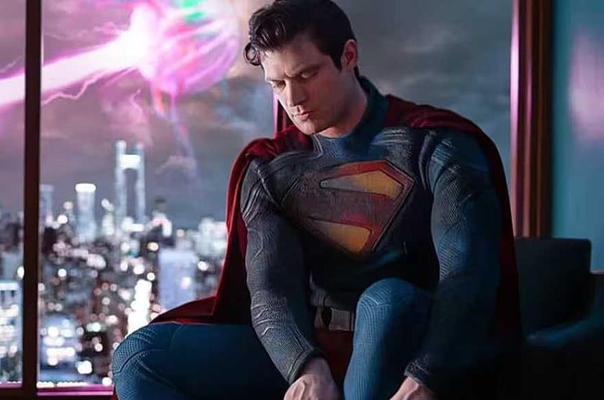 James Gunn reveloacute la primera imagen oficial del nuevo Superman