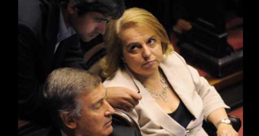 Presentaron proyecto para exigir seguro meacutedico a extranjeros que ingresen al paiacutes