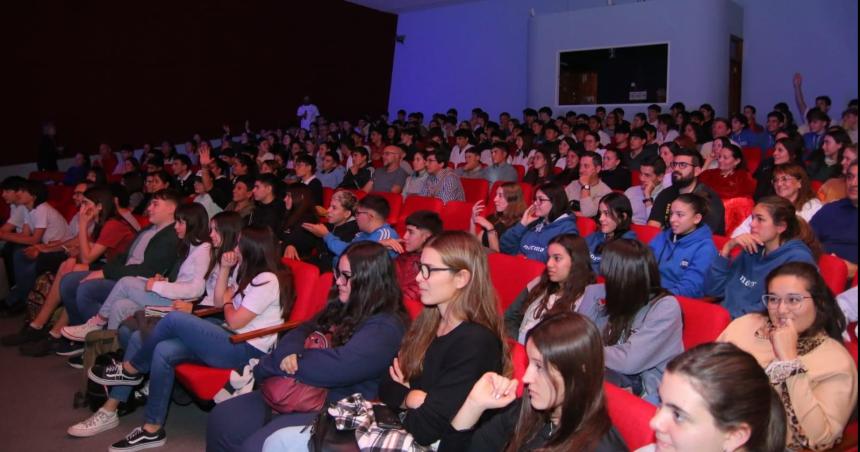 Alonso pidioacute fortalecer la base del conocimiento y la tecnologiacutea