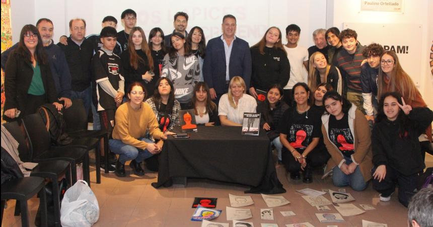 Cooperativas escolares contaron su experiencia en la feria del libro nacional
