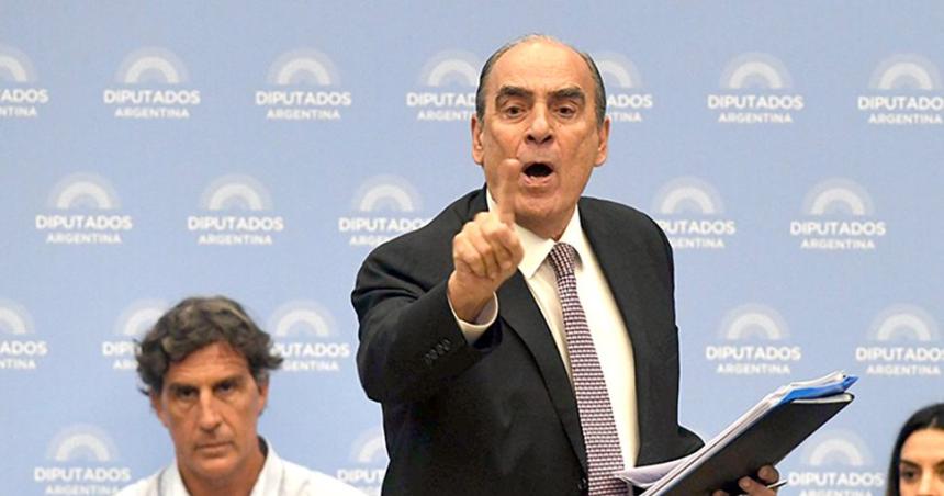 Francos dijo que evaluacutean postergar el Pacto de Mayo si no se aprueba la Ley Bases
