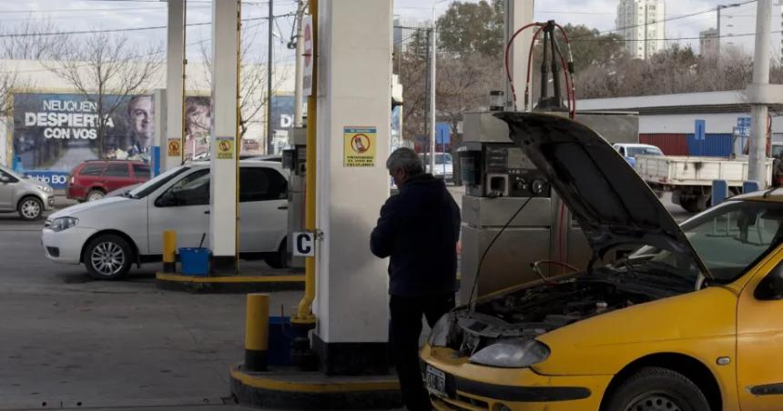 Insoacutelito- por la falta de gas cortaron el GNC en Vaca Muerta