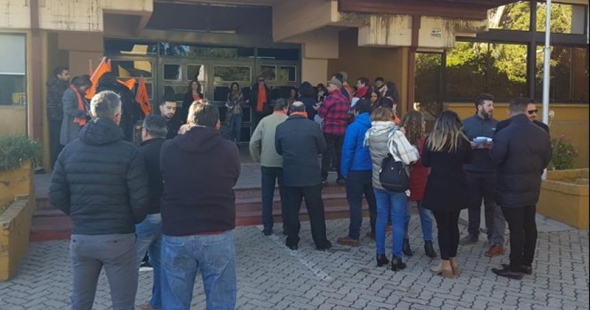 Asamblea y reclamo salarial de los Judiciales en el STJ