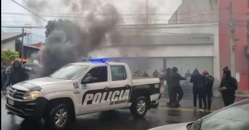 El Gobierno misionero acusoacute a los policiacuteas acuartelados de sediciosos 