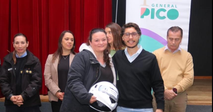Dictaron en Pico una capacitacioacuten en manejo seguro de motos