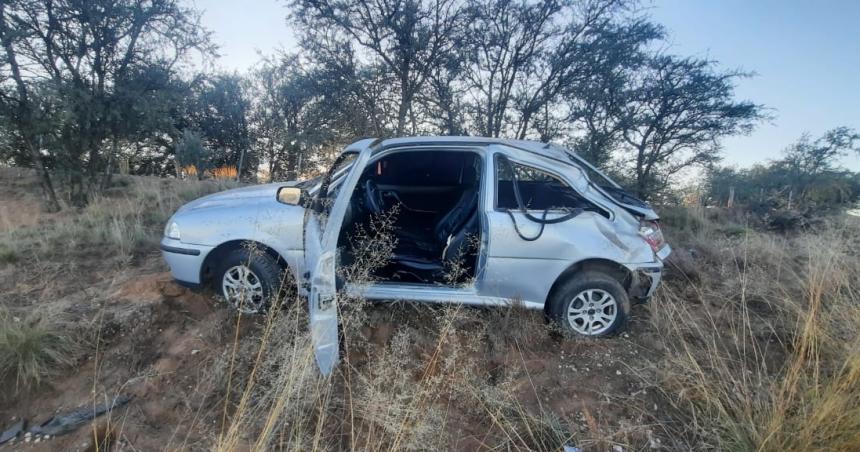 Regresaba a Carro Quemado se durmioacute y volcoacute en la Ruta de la Criacutea