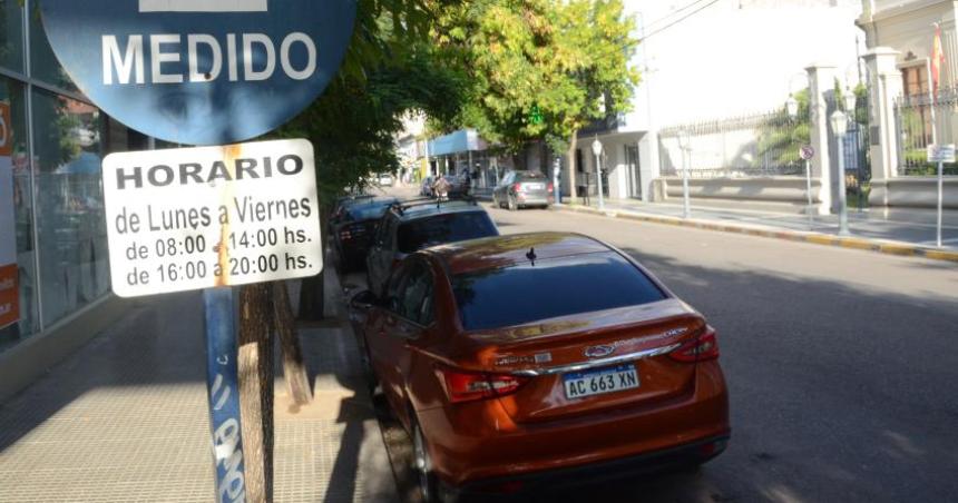 Sigue el conflicto con el personal municipal de estacionamiento medido