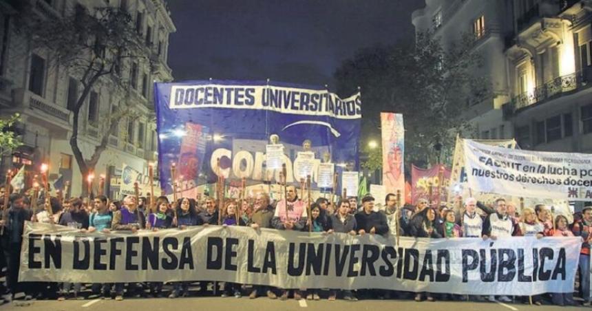 El Gobierno ofrecioacute 9-en-porciento- de aumento a los docentes universitarios