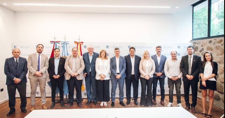 Di Naacutepoli marcharaacute al Congreso en reclamo de fondos para el transporte puacuteblico