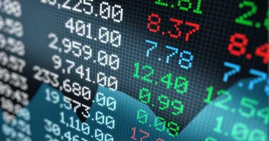 El Riesgo Paiacutes superoacute los 1400 puntos