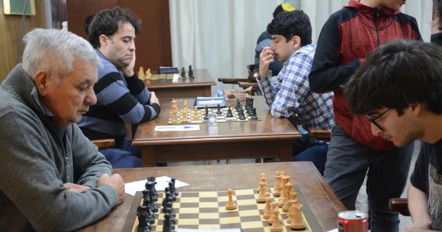 Kevin Garciacutea y Joaquiacuten Llanos estaacuten arriba