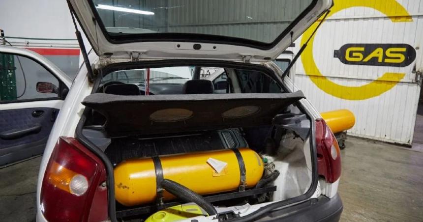 El faltante de GNC afecta a maacutes de 200 estaciones- cuaacutendo se normalizaraacute