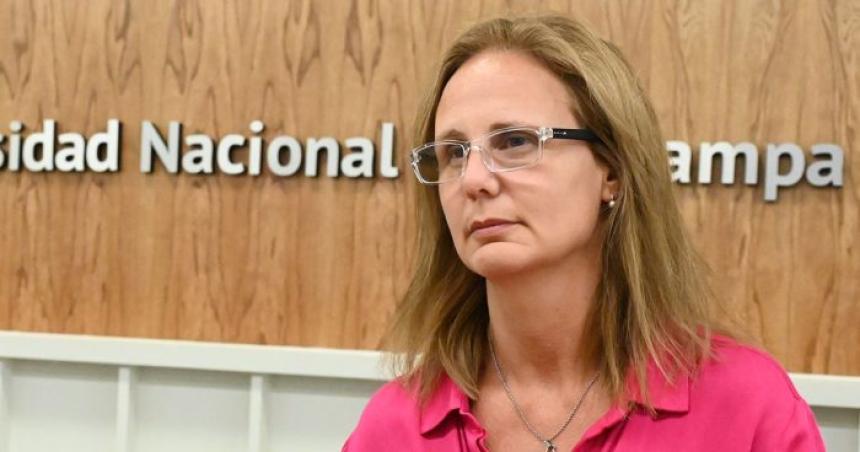 Enfermeriacutea- estudiantes dados de baja podraacuten completar exaacutemenes meacutedicos