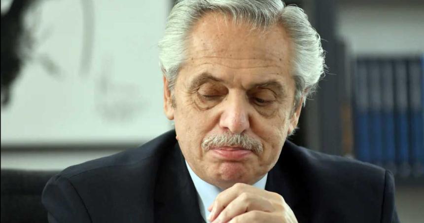 Ratificaron la inhibicioacuten general de bienes de Alberto Fernaacutendez