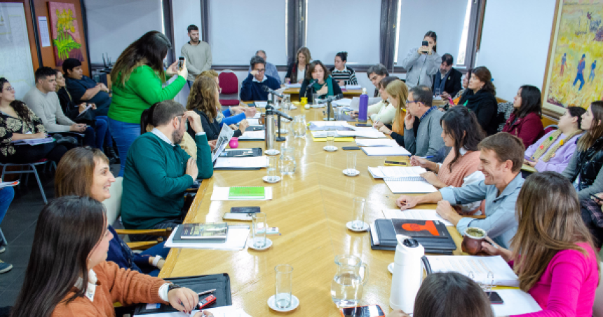Varios dictaacutemenes de una comisioacuten en Diputados 
