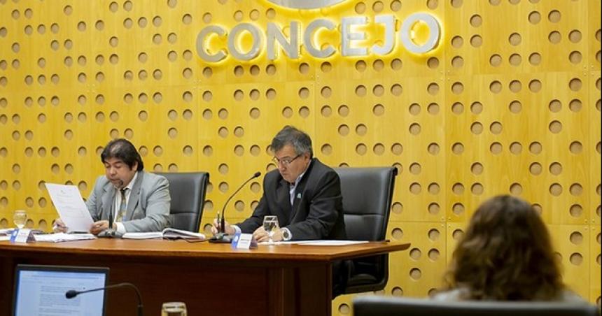 El Concejo Deliberante de Pico trata el aumento del 30-en-porciento- en el servicio de taxis y remises