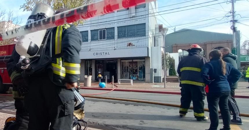 Incendio en Pico- confirman que se inicioacute por una falla en un tablero eleacutectrico