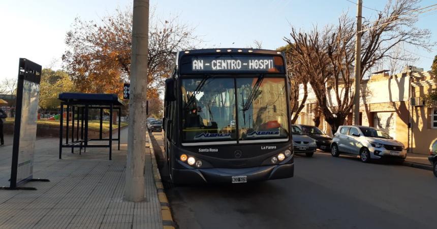 El municipio santarrosentildeo le aplicoacute un severo apercibimiento a una chofer del EMTU
