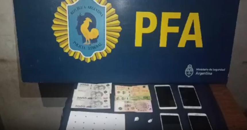 Pico- allanan domicilio donde se vendiacutean drogas