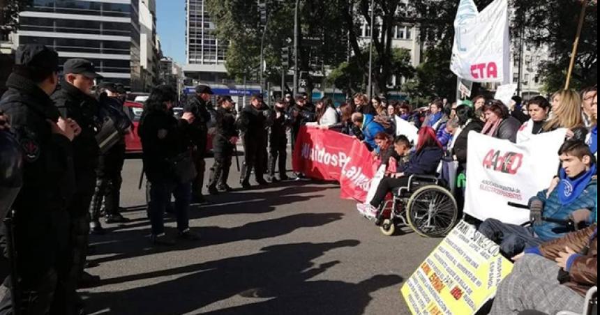 El gobierno nacional eliminoacute el mecanismo para garantizar el suministro a electrodependientes