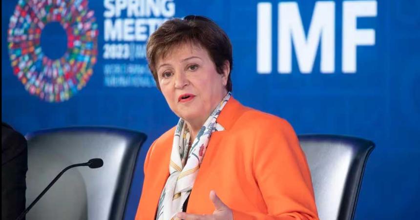 El directorio del FMI decidiraacute el jueves si destraba un desembolso clave para la Argentina