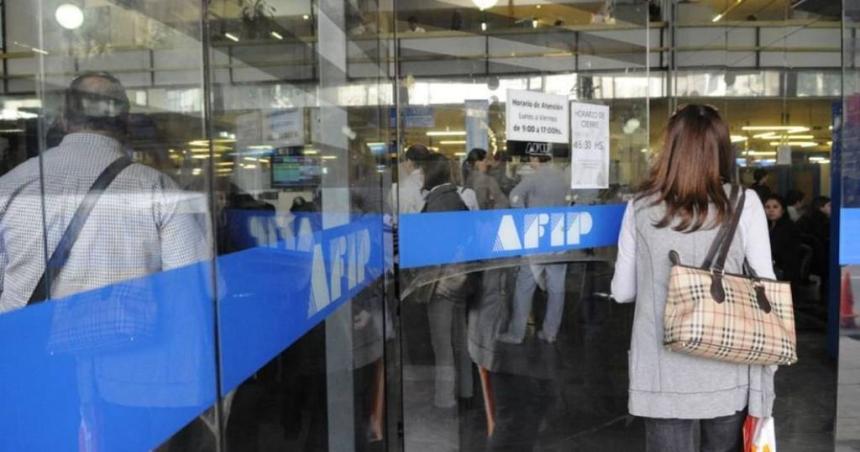 Asambleas en la AFIP de Santa Rosa- quieren hacer maacutes recortes