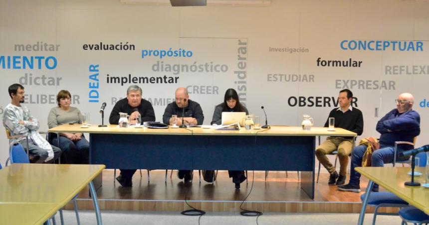 El cierre del Frigoriacutefico Acha en la comisioacuten de Investigaciones