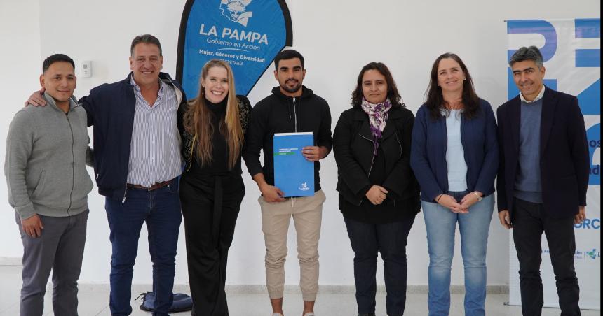 Violencia de geacutenero- capacitan en registros civiles y juzgados