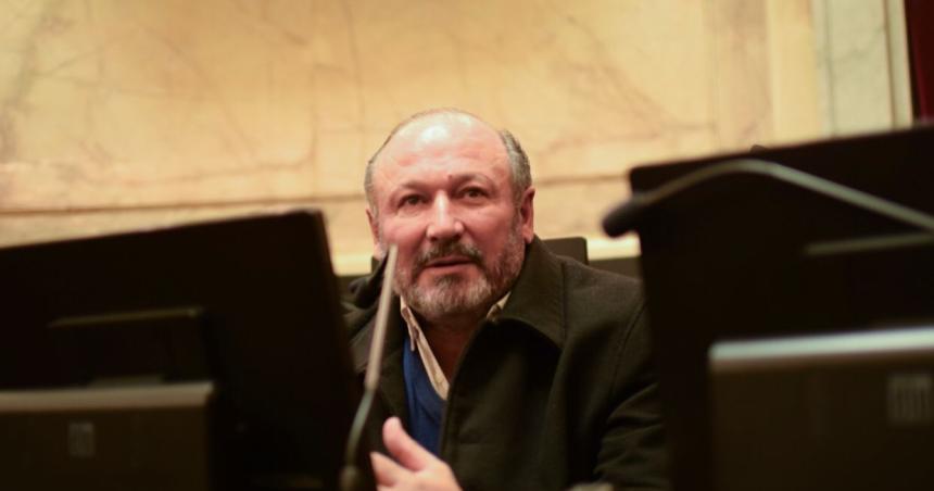 Kroneberger defendioacute su voto a la Ley Bases- queacute dijo