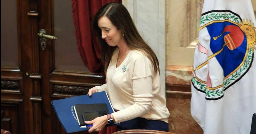 Villarruel presentoacute una denuncia ante la Justicia por los dantildeos sufridos en el Senado en la marcha del mieacutercoles