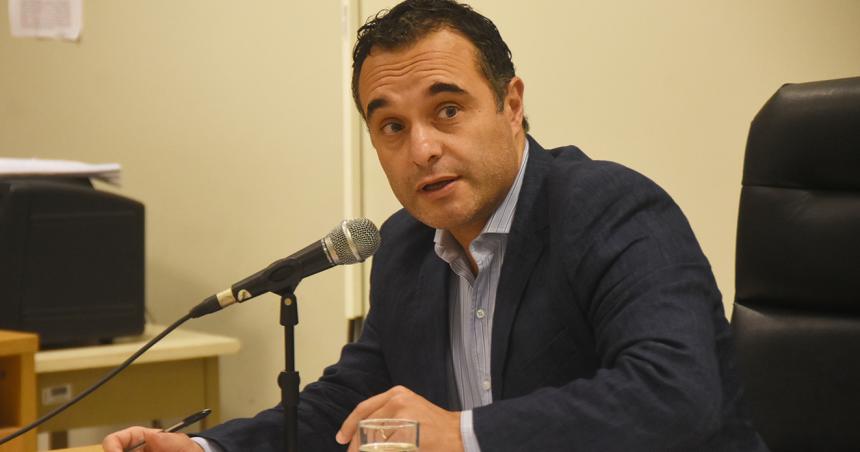 Asaltoacute con un arma de juguete una despensa- 3 antildeos de prisioacuten