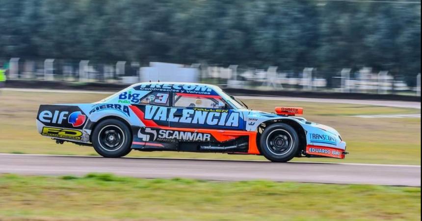 Ramiro Dailoff hizo doblete y se escapa en el campeonato