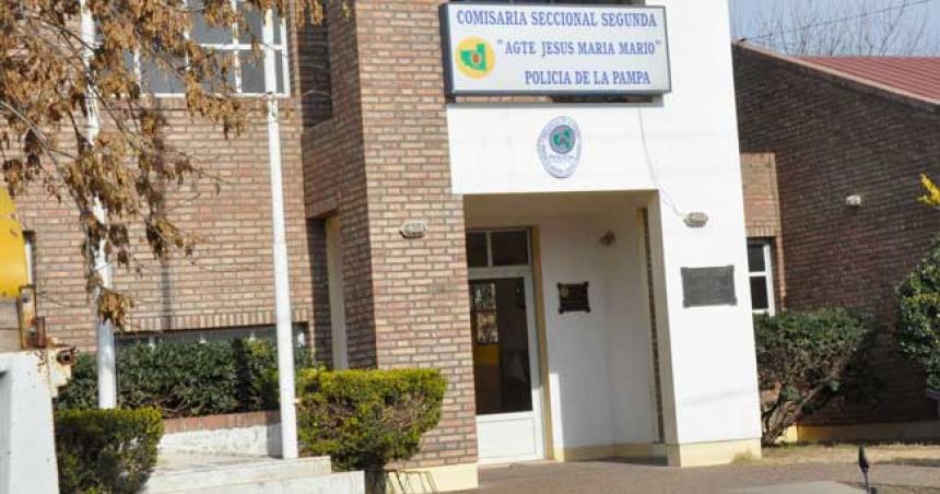 Otra vez detuvieron a la empleada domeacutestica que roba en las casas donde trabaja