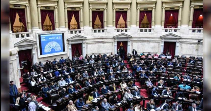 Diputados sesiona para la sancioacuten definitiva de la Ley de Bases y del paquete fiscal
