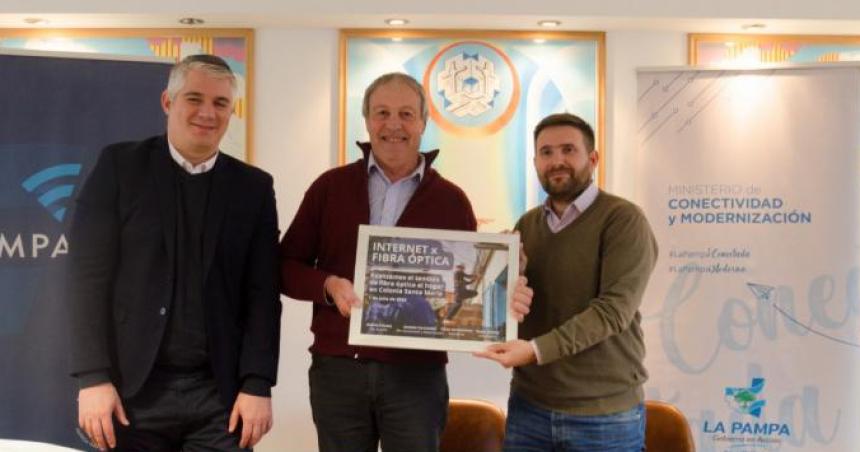 Inauguraron el tendido de fibra oacuteptica domiciliaria en Colonia Santa Mariacutea