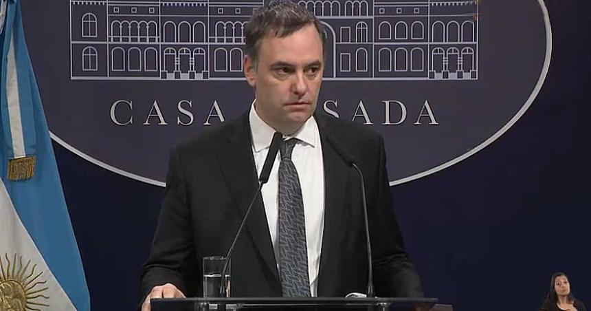 El Gobierno minimizoacute los mercados- No damos un paso atraacutes ni siquiera para tomar impulso
