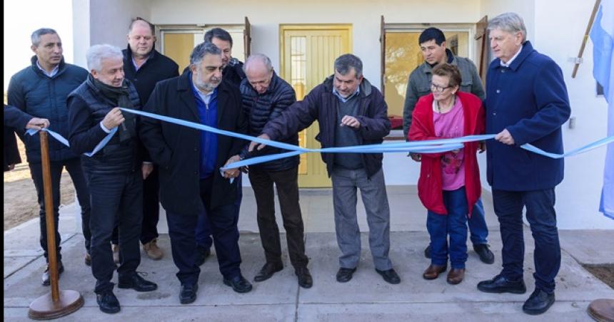 Ziliotto inauguroacute la ampliacioacuten del Centro de Salud en Aacuterbol Solo