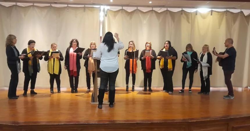 Nueva edicioacuten de Maacutes voces maacutes manos