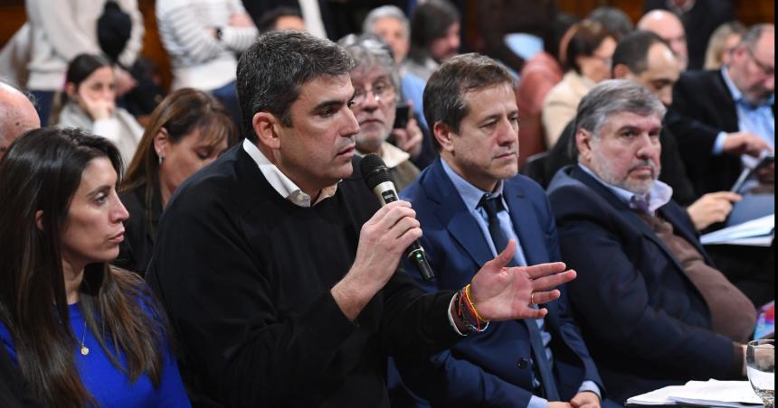 Los jubilados no pueden esperar un diacutea maacutes